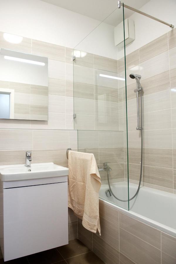 Apartman Greenbay Golf Trenčín Exteriör bild