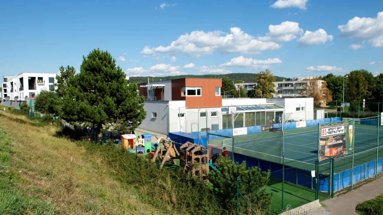 Apartman Greenbay Golf Trenčín Exteriör bild