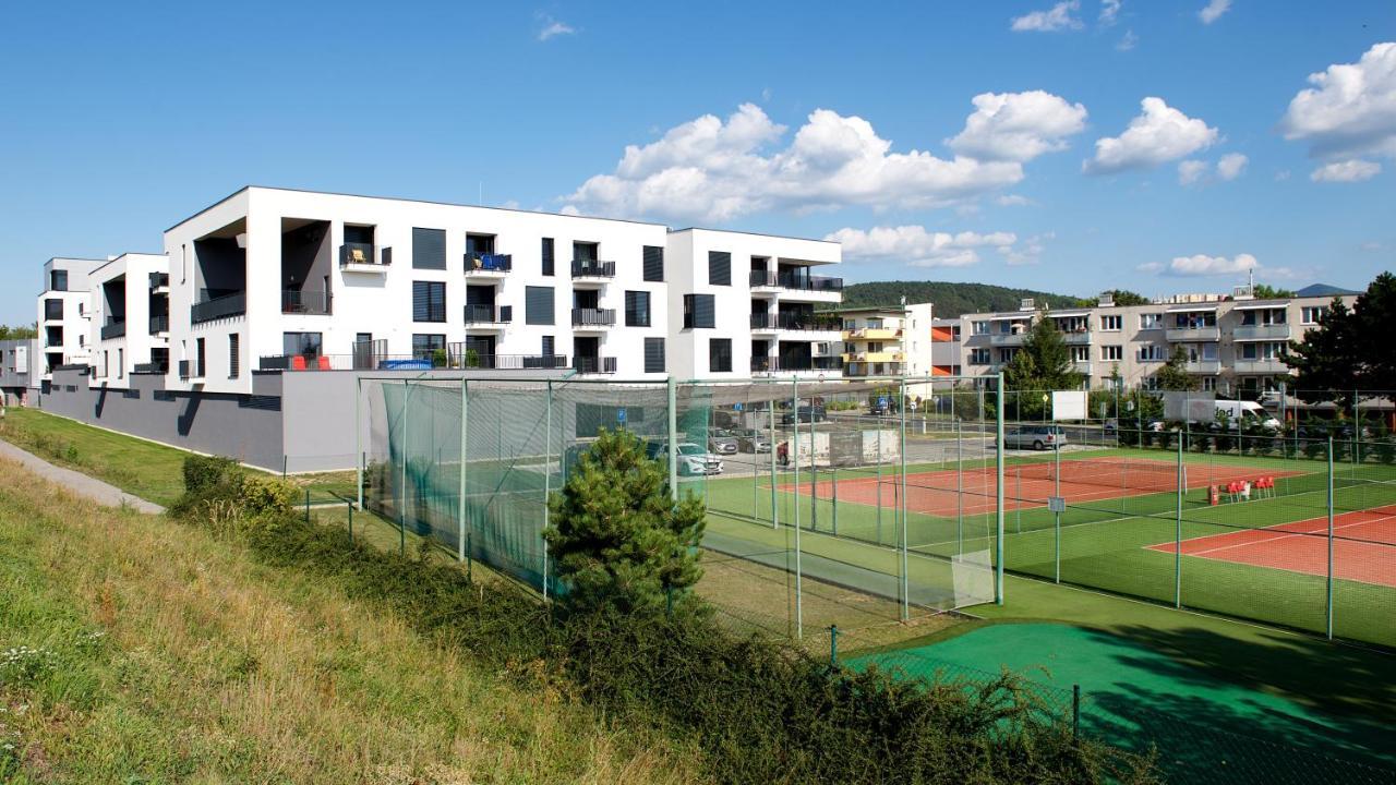 Apartman Greenbay Golf Trenčín Exteriör bild