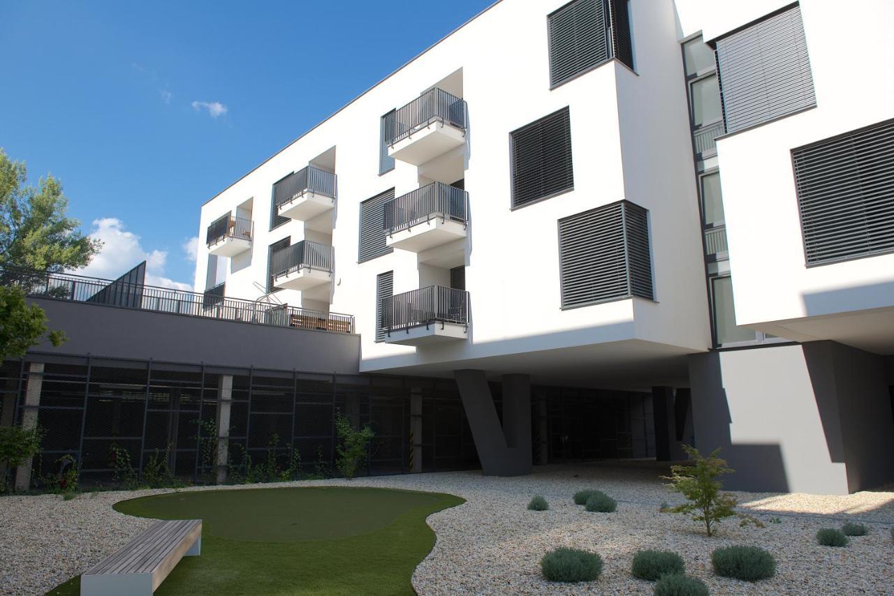 Apartman Greenbay Golf Trenčín Exteriör bild