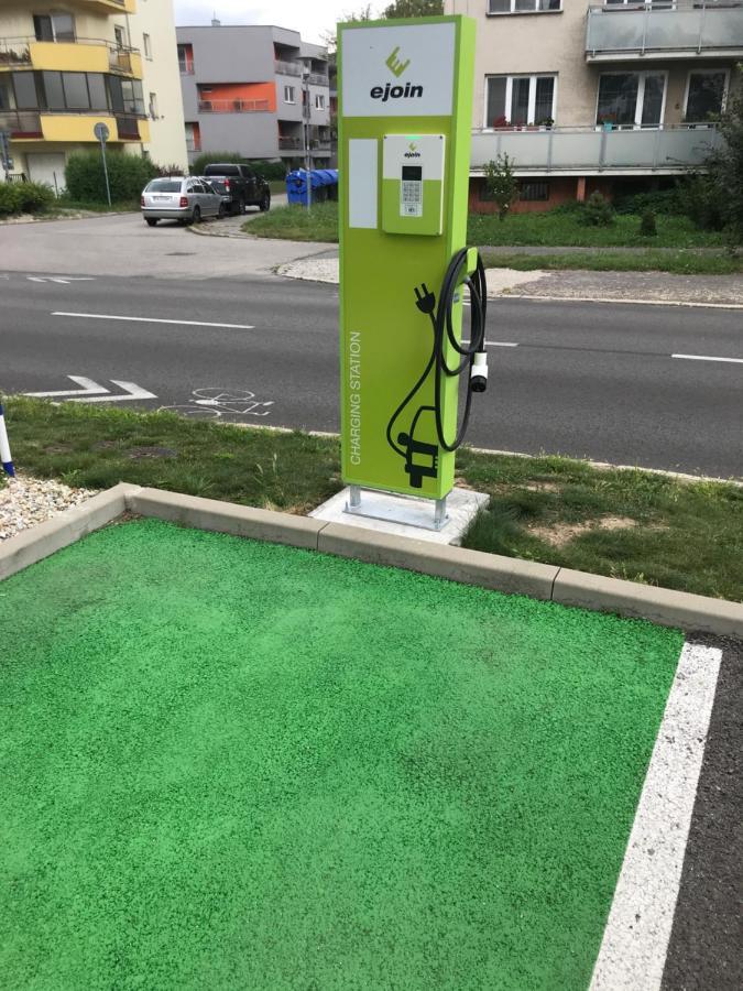 Apartman Greenbay Golf Trenčín Exteriör bild